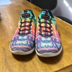 Sketchers wide fit memory foam foot